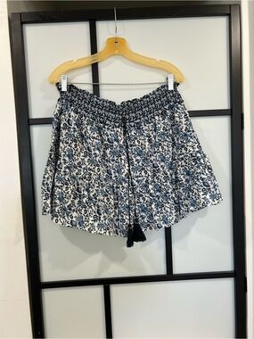 Zara White and Navy Floral Smocked Waist  skirt